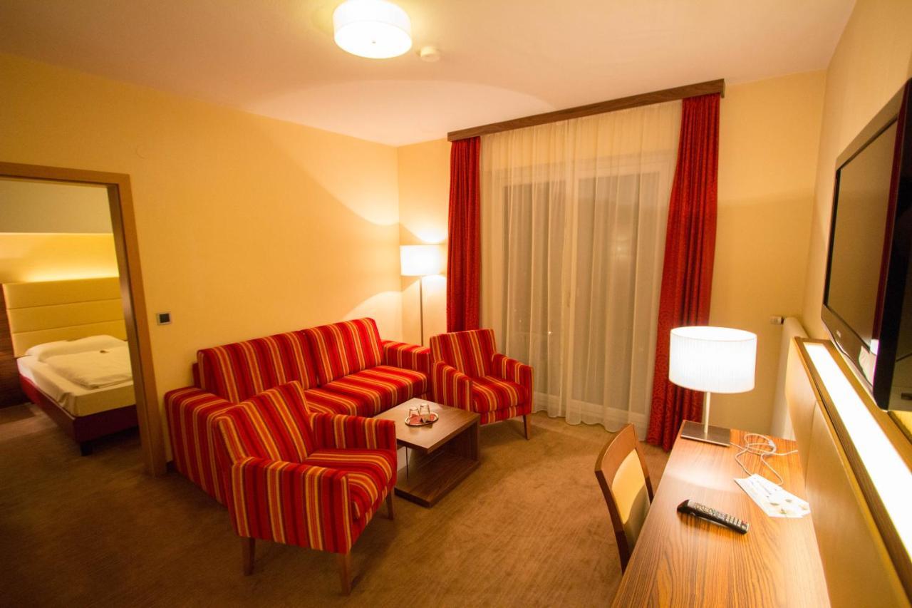 Schoenis-Landhotel Bad Mitterndorf Exterior photo